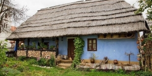 Muzeul Satului „Acasă” – Tăuții Măgherăuș organizează Atelierul de tradiții „Mărțișorul” – origini, simboluri, semnificații, legende, obiceiuri, tehnici tradiționale de realizare