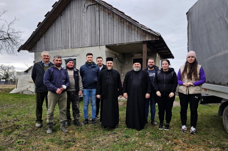 Locuința unei familii din Maramureș a fost mobilată în cadrul proiectului „Construiește o casă, zidește suflete!”