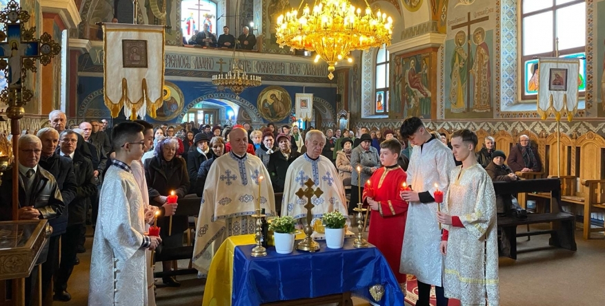 Parastas pentru victimele războiului în bisericile Vicariatului Ortodox Ucrainean