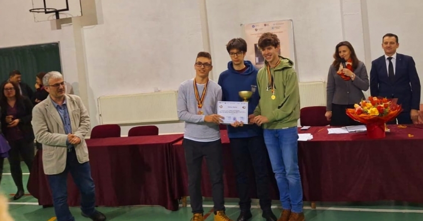 Trei elevi de la „Șincai” au obținut marele trofeu al Concursului de Matematică „Tinere Speranțe”, ediția a XVII-a
