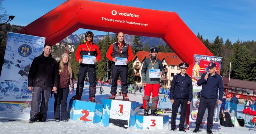 Andrei Chirică, soldat în cadrul Secției de pompieri Vișeu de Sus, pe podium la etapa finală a Cupei A.S.P.R. la schi și snowboard