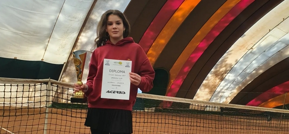 Performanță: Maramureșeanca Ștefania Chiorean a câștigat Circuitul Național de Tenis Brașov Cup