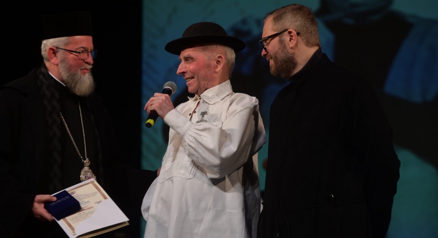 Rapsodul Grigore Leșe a primit cea mai înaltă distincție culturală a eparhiei – Ordinul Cultural „Nicolae Steinhardt”