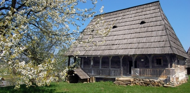 Casa Bud – Dunca din cadrul Muzeului Maramureșean din Sighet datează din secolul al XVII-lea