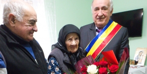 Aniversare emoționantă: Grosos Elena din Mogoșești a împlinit 100 de ani
