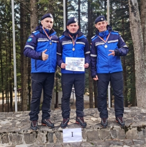 Jandarmii montani maramureșeni, locul I la nivel național la „Cupa Jandarmeriei Montane la Înălțime”