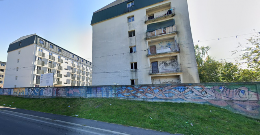 Zidul de pe strada Horea urmează să fie demolat, instanțele judecătorești stabilind că încalcă legislația care combate discriminarea