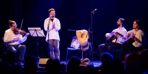 Concert caritabil susținut de „Trei parale” pe scena Teatrului Municipal Baia Mare