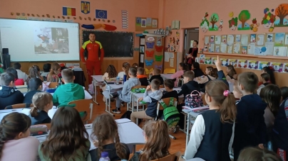 Lecție interactivă a salvatorilor montani în Moisei