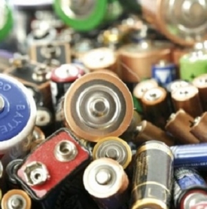 Bateriile și acumulatorii vechi nu se mai pot arunca la gunoi