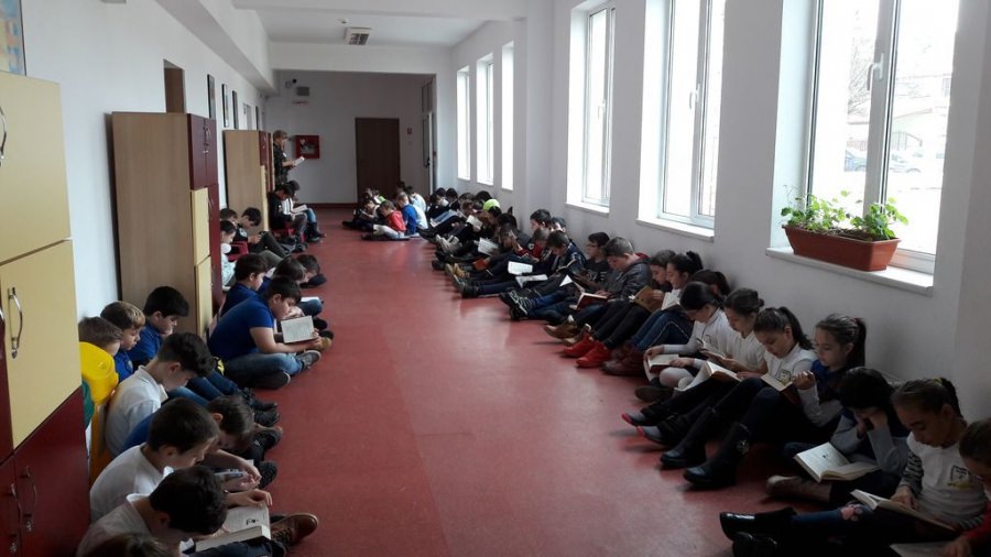 5 februarie este despre cititul împreună, cu voce tare