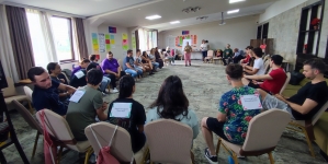 Cursuri de antreprenoriat destinate liceenilor din Maramureș