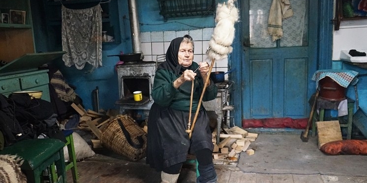 Editura „Ethnologica” recuperează de 20 de ani valorile culturale tradiționale ale Maramureșului; Amintirile de neuitat din Breb, regăsite în horile bătrânești pe care le cântă Floarea Ciuc