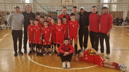 Tinerii voleibaliști de la CS Știinta Baia Mare s-au calificat la turneul semifinal național