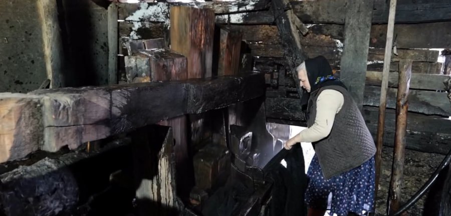 Juja Haiducean din Sârbi lucrează la piuă de aproape 40 de ani; La ce se folosește aceasta