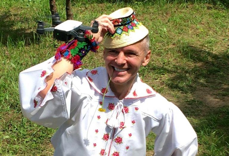 Băimăreanul Radu Ille, cel mai carismatic artist din muzica populară