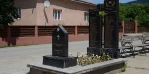 Monumentul soldatului necunoscut din Rona de Sus