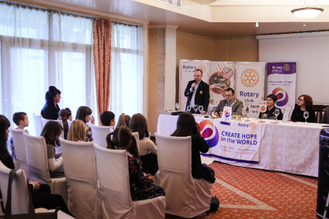 Educație pentru voluntariat. A luat ființă primul Club Rotakids din Baia Mare