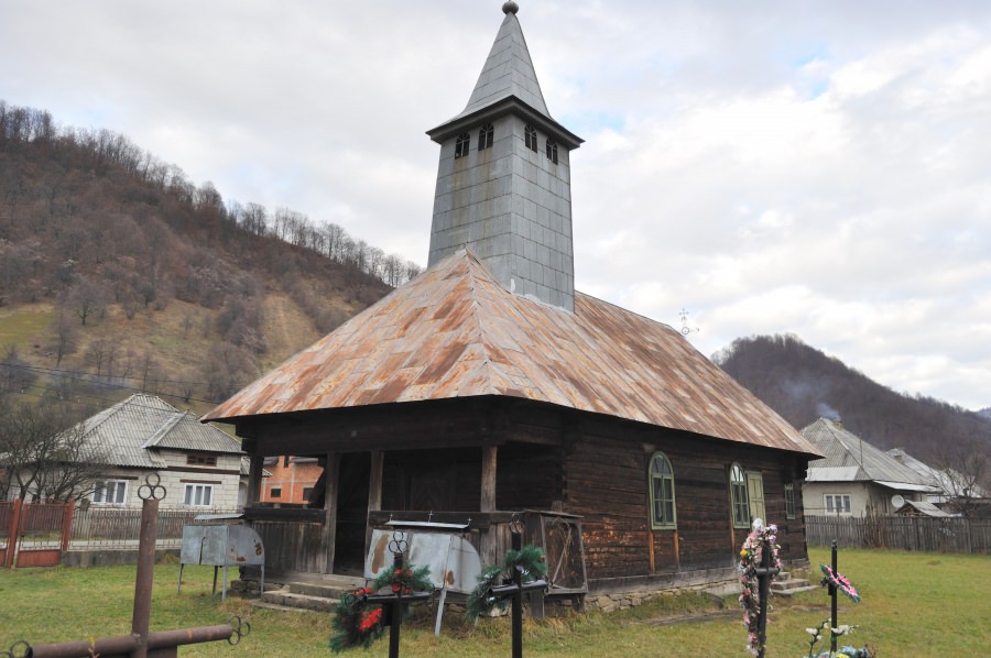 Biserica de lemn din Ruscova
