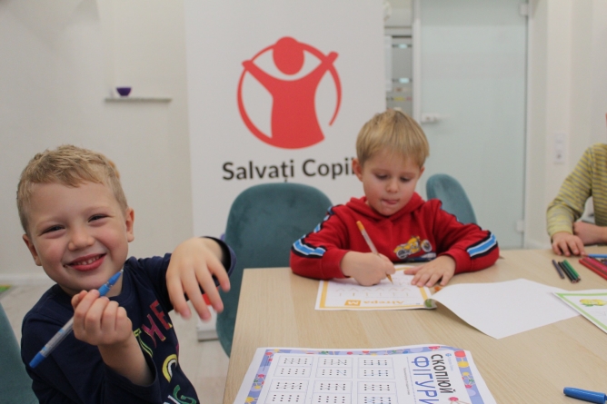 Asociația „Salvați copiii” înfrumusețează viața