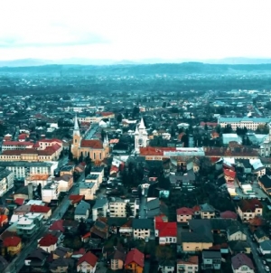 Mai multe unități de învățământ din Sighetu Marmației vor fi dotate cu mobilier, materiale didactice și echipamente digitale