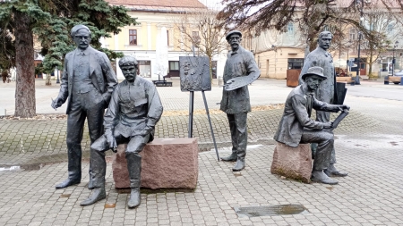 Loialii Centrului vechi: Statuile fondatorilor Școlii de Pictură Băimărene