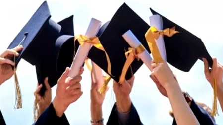 Mai multe universități din România au decis să dubleze taxele de școlarizare