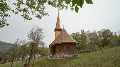 Biserica, monument istoric din Vărai