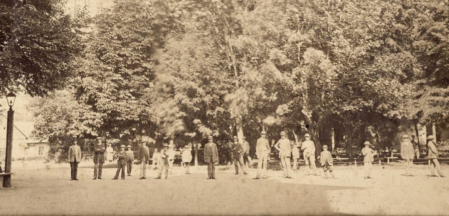 Fotografia versus memoria istoriei – „Priviri” din orașul Baia Mare (VI)