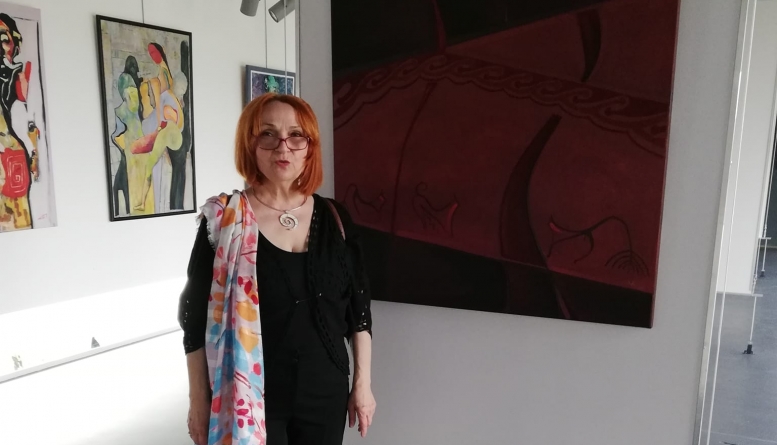 Artistul plastic Delia Vancea ne invită la deschiderea și vernisajul expoziției „Arhaeologica Fragmenta Heri Temporibus”