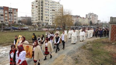 Procesiune cu icoane de Duminica Ortodoxiei la Catedrala Episcopală din Baia Mare