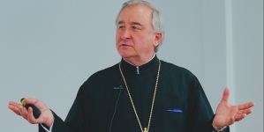 Pr. prof. univ. dr. Stelian Tofană va susține în Tăuții-Măgherăuș conferința „Tânărul de azi și drama unei duble suferințe”