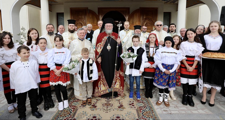 Sfânta Liturghie arhierească la Parohia „Sfântul Proroc Ilie” din Baia Mare