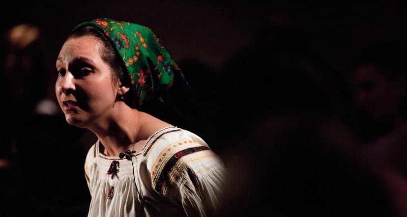 Este ziua de naștere a artistei Maria Casandra Hauși; O puteți întâlni și în cadrul spectacolului „65 aniversar”