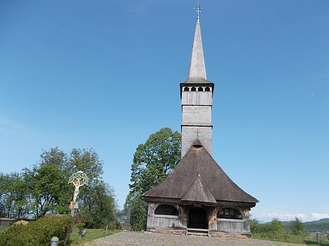 Biserica, monument istoric din Remetea Chioarului
