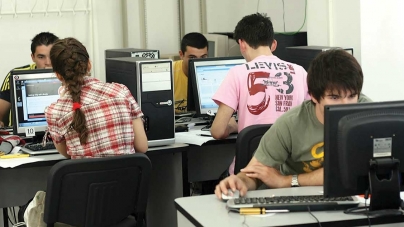 11 elevi din Maramureș vor participa la etapa națională a Olimpiadei de Informatică Aplicată – AcadNet