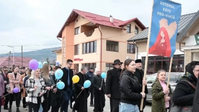 Peste 400 de persoane au participat la Marșul pentru viață de la Borșa