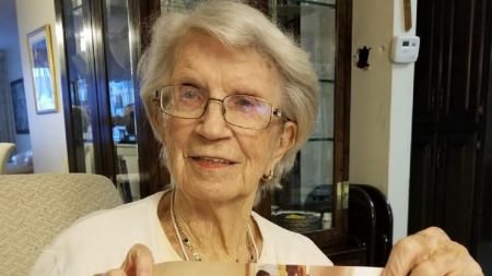 A murit Ștefania Hecht, una dintre ultimii supraviețuitori ai Holocaustului