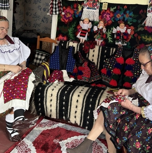 Despre meșteșugul realizării cojoacelor cu ciucalăi de pe Valea Izei
