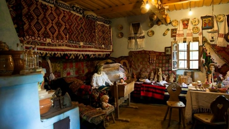 Muzeul Ţărăncii din Dragomireşti, singurul din ţară dedicat femeii