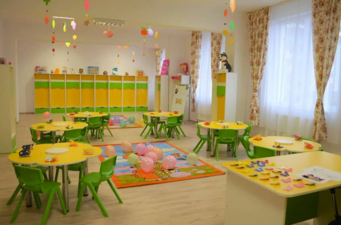 Când se vor putea înscrie copiii la creșe și la grădinițe