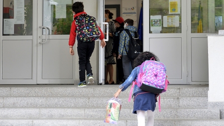 Respectarea procedurii privind violența în școli, verificată prin sondaj