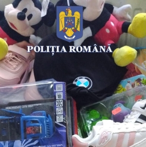 Articole vestimentare și jucării, confiscate în Maramureș