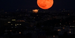 Eclipsă de lună, vizibilă pe cerul României