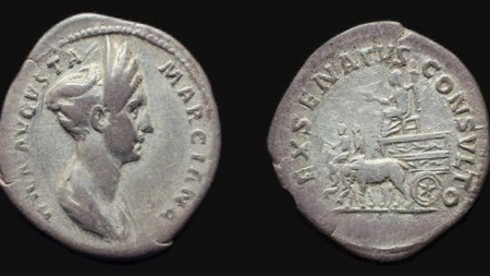 O monedă veche de aproape 2.000 de ani este exponatul lunii la Muzeul de Istorie și Arheologie