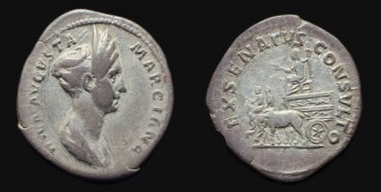 O monedă veche de aproape 2.000 de ani este exponatul lunii la Muzeul de Istorie și Arheologie