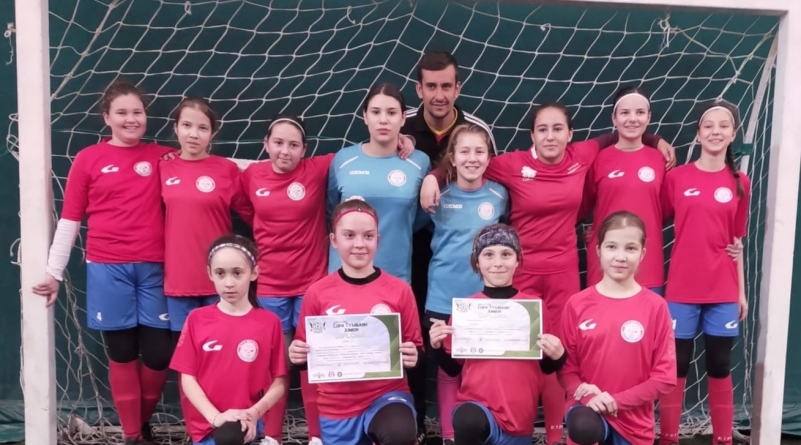 Fetele de la Școala Giulești, pe primul loc la Olimpiada Națională a Sportului Școlar la fotbal – U12