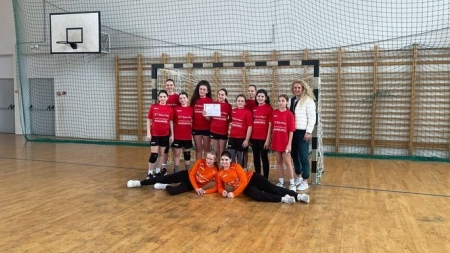 Olimpiada Națională a Sportului Școlar la Handbal Feminin: Școala ”Iorga”, campioană a județului Maramureș