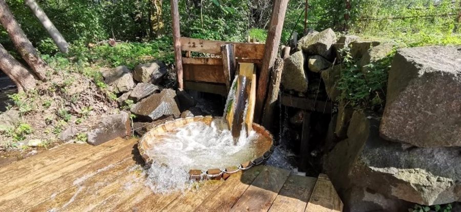 Vâltorile din Săpânţa, maşina de spălat a satului în care toată lumea e meșter popular