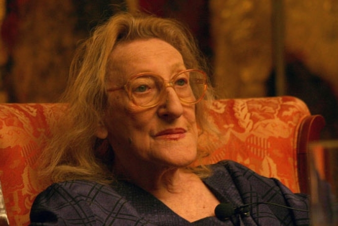 15 aprilie, ziua în care se stingea din viață poeta și ziarista Nina Cassian